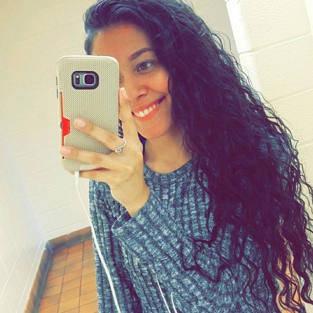 Meet your Posher, Vanessa