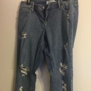 Torrid Sz 12 girlfriend jeans. Distressed/damage
