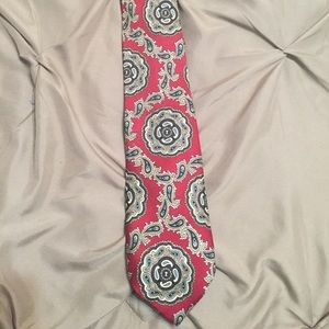 Gorgeous Polo by Ralph Lauren Tie