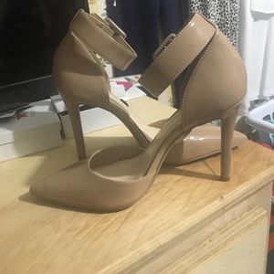 Nude Thick ankle strap pump