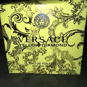 Versace yellow diamond