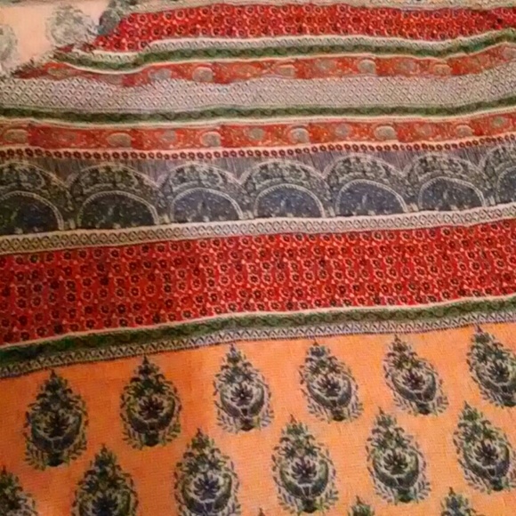 Patterned shirt with wings - Picture 2 of 4