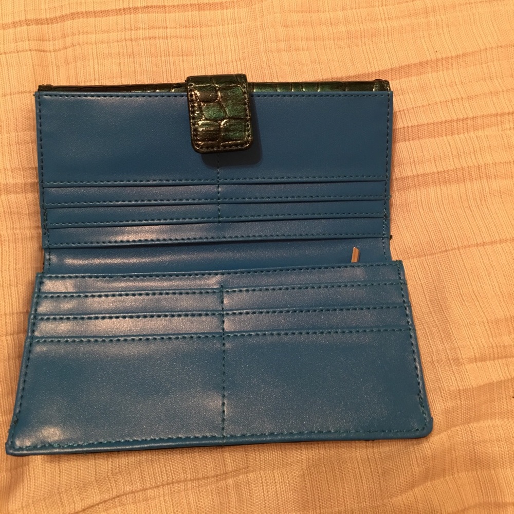 Wallet - Picture 2 of 5
