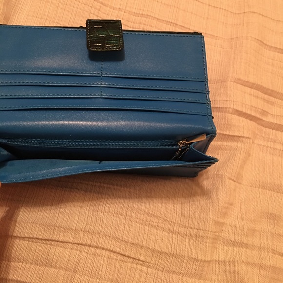 Wallet - Picture 3 of 5