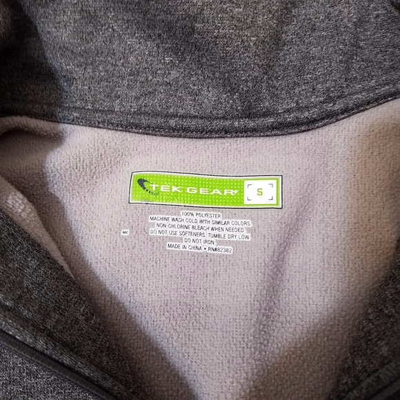 Tek Gear Men's Micro Fleece Lined Performance Top - Picture 2 of 7