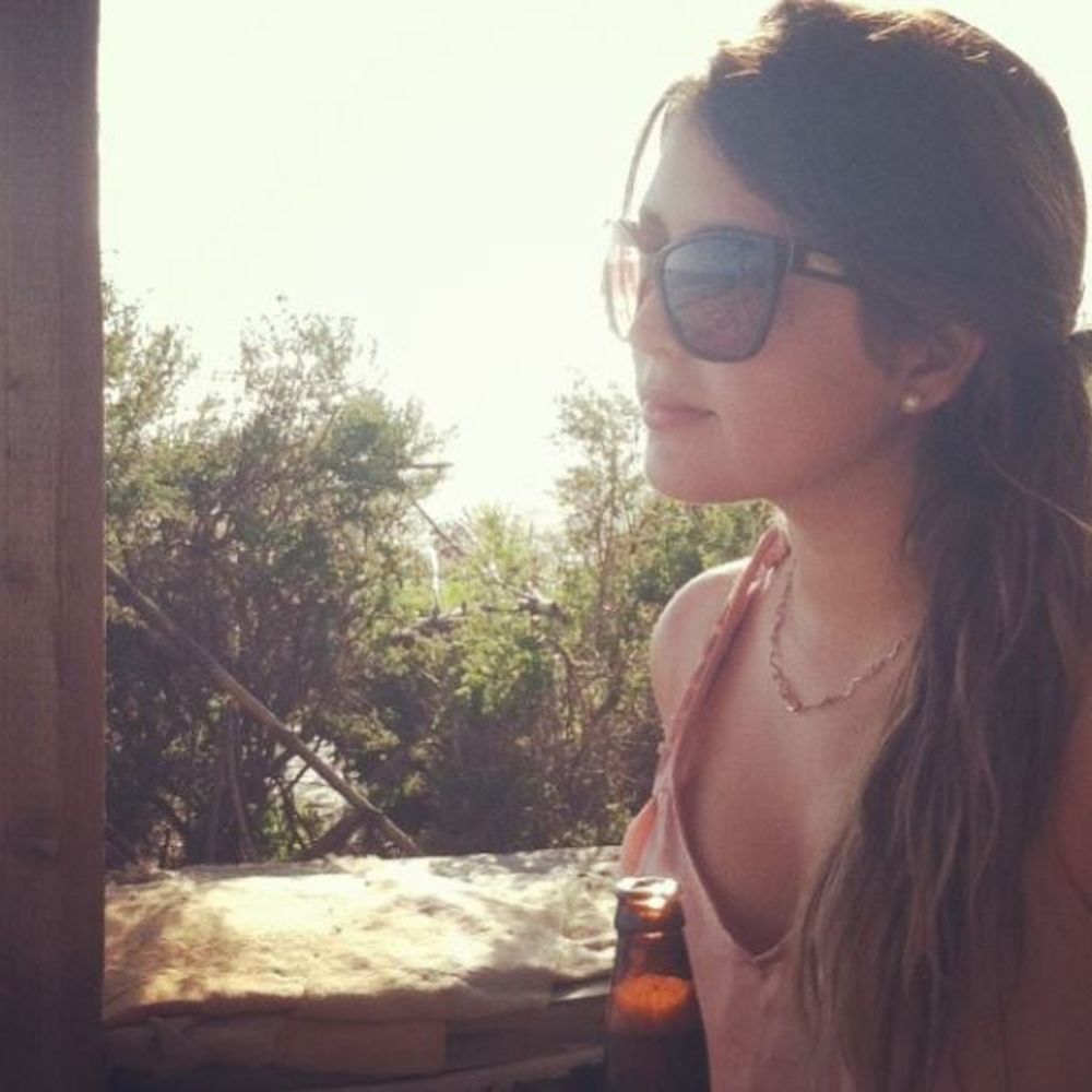 Meet your Posher, Camila