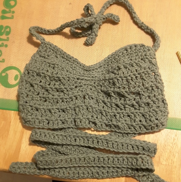 Lightly used clothing - Picture 4 of 6