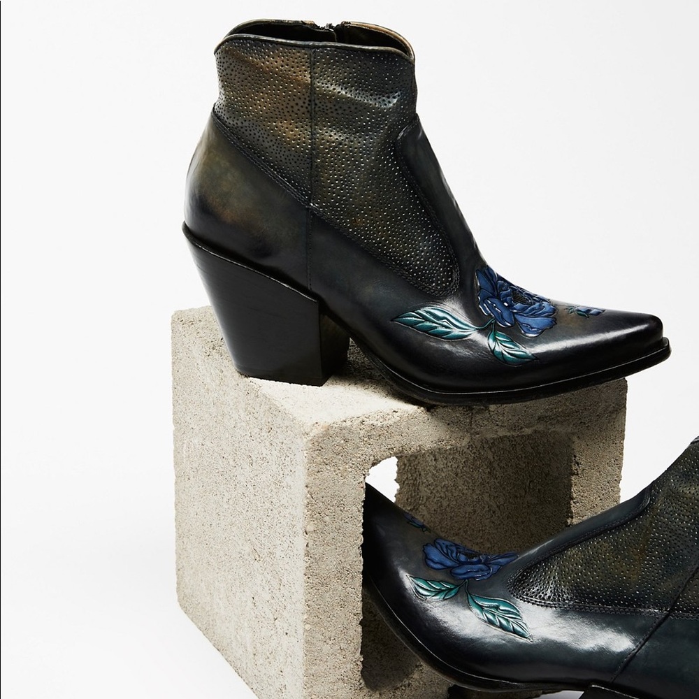 Rose booties