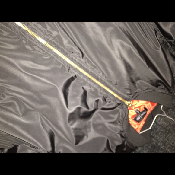 BLACK BOMBER JACKET 🕷 - Picture 5 of 5