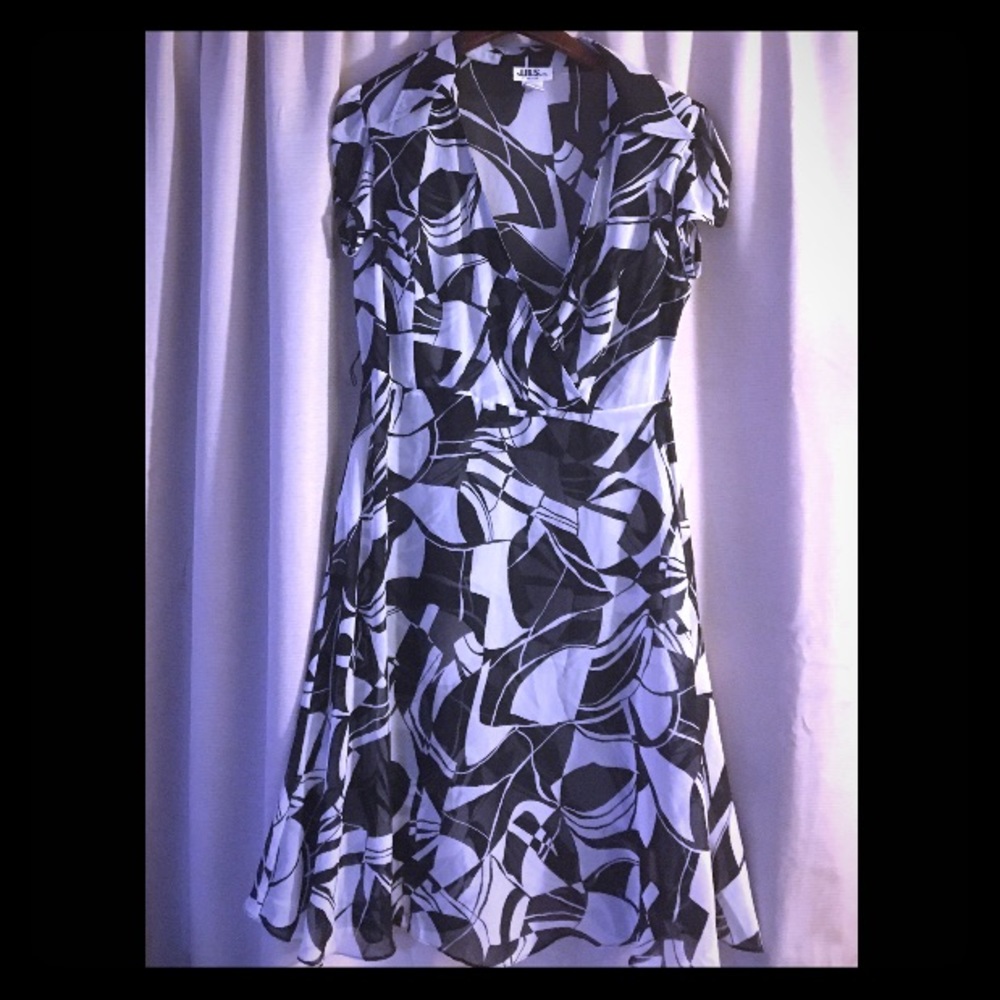 MAKE AN OFFER‼️ J.B.S. Sheer Dress 14P