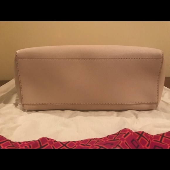 🚫SOLD🚫 NWOT Tory Burch Small York Tote - Picture 2 of 7