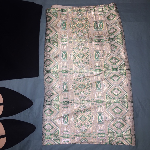 ✨J. Crew Green & Gold Jacquard Printed Mini Skirt✨ - Picture 3 of 5