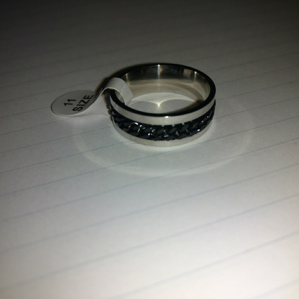 GORGEOUS BRAND NEW SIZE 11 STAINLESS STEEL BAND