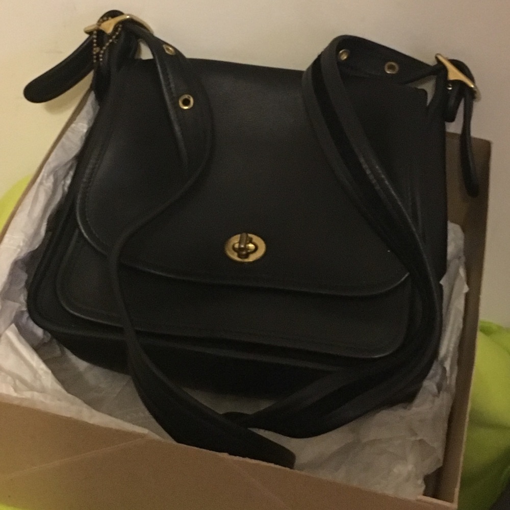 Black coach bag. Great condition.