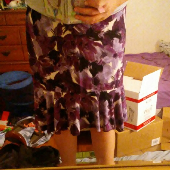 Purple mid length skirt worn once! - Picture 3 of 3