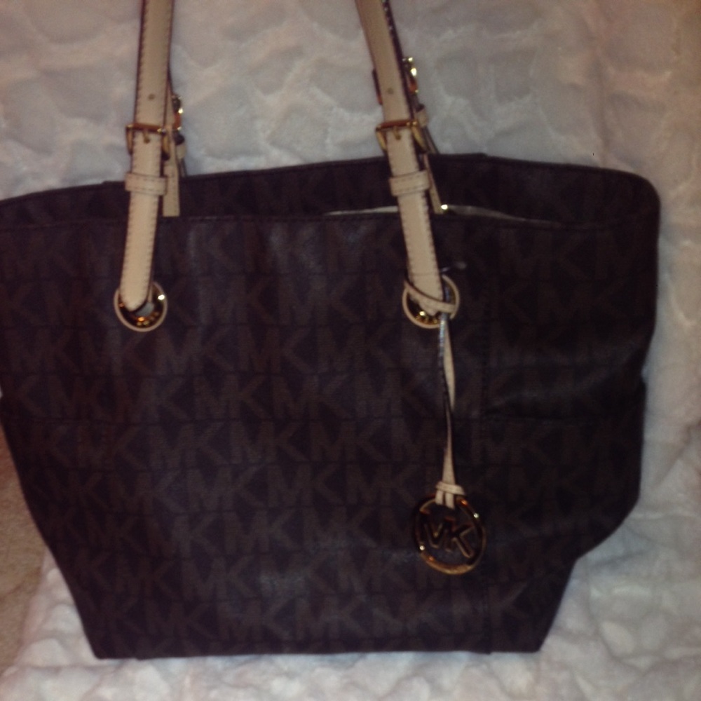 Michael Kors Jet Set Tote