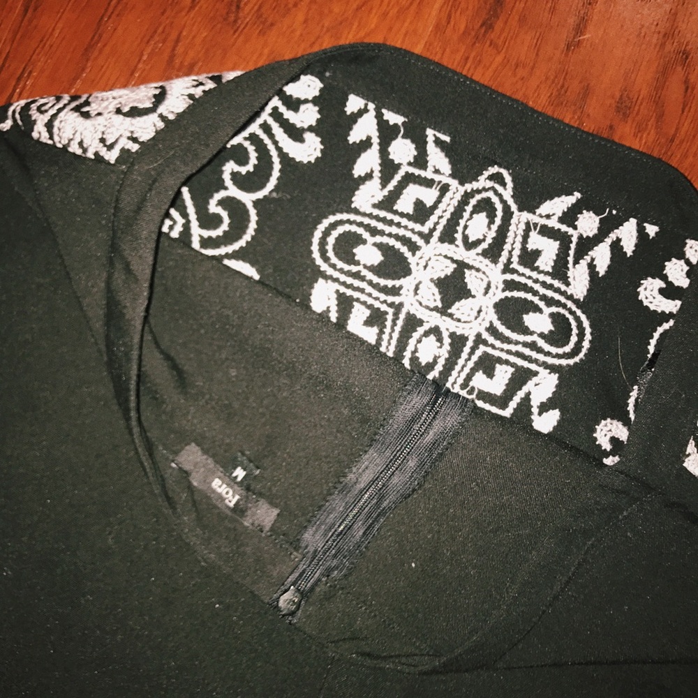 Mini Patterned skirt - Picture 3 of 3