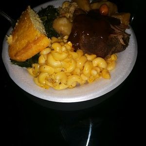 Meet your Posher, Lawrence