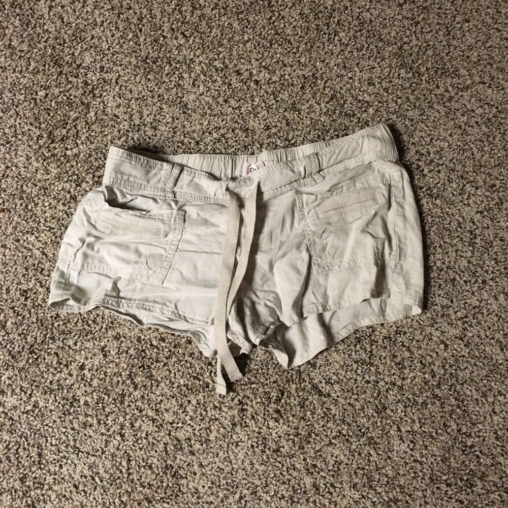 MAKE AN OFFER!!! Off white shorts