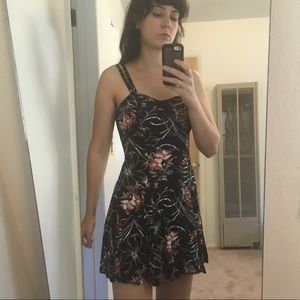 Store closing- 90s summer dress double straps