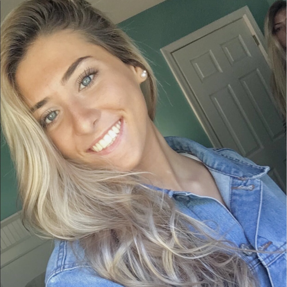 Meet your Posher, Hailey