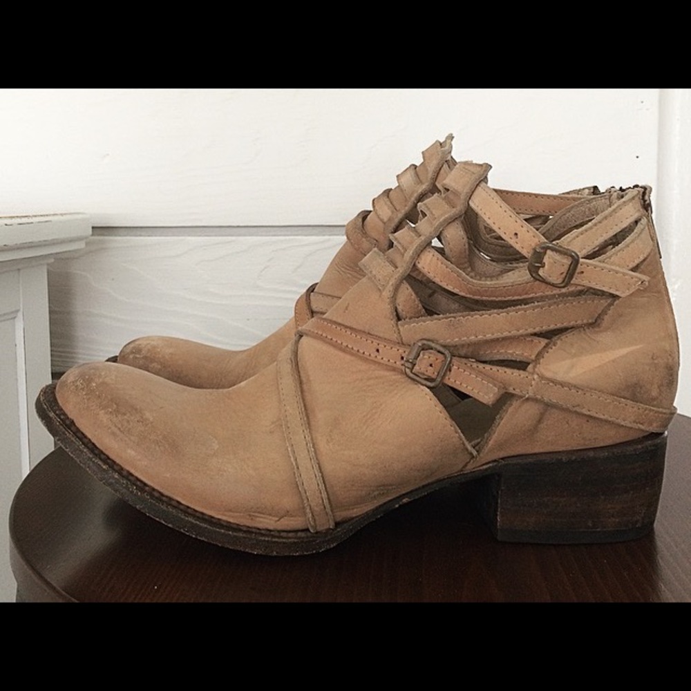 FREEBIRD FB-STAIR Size 10 M boots booties