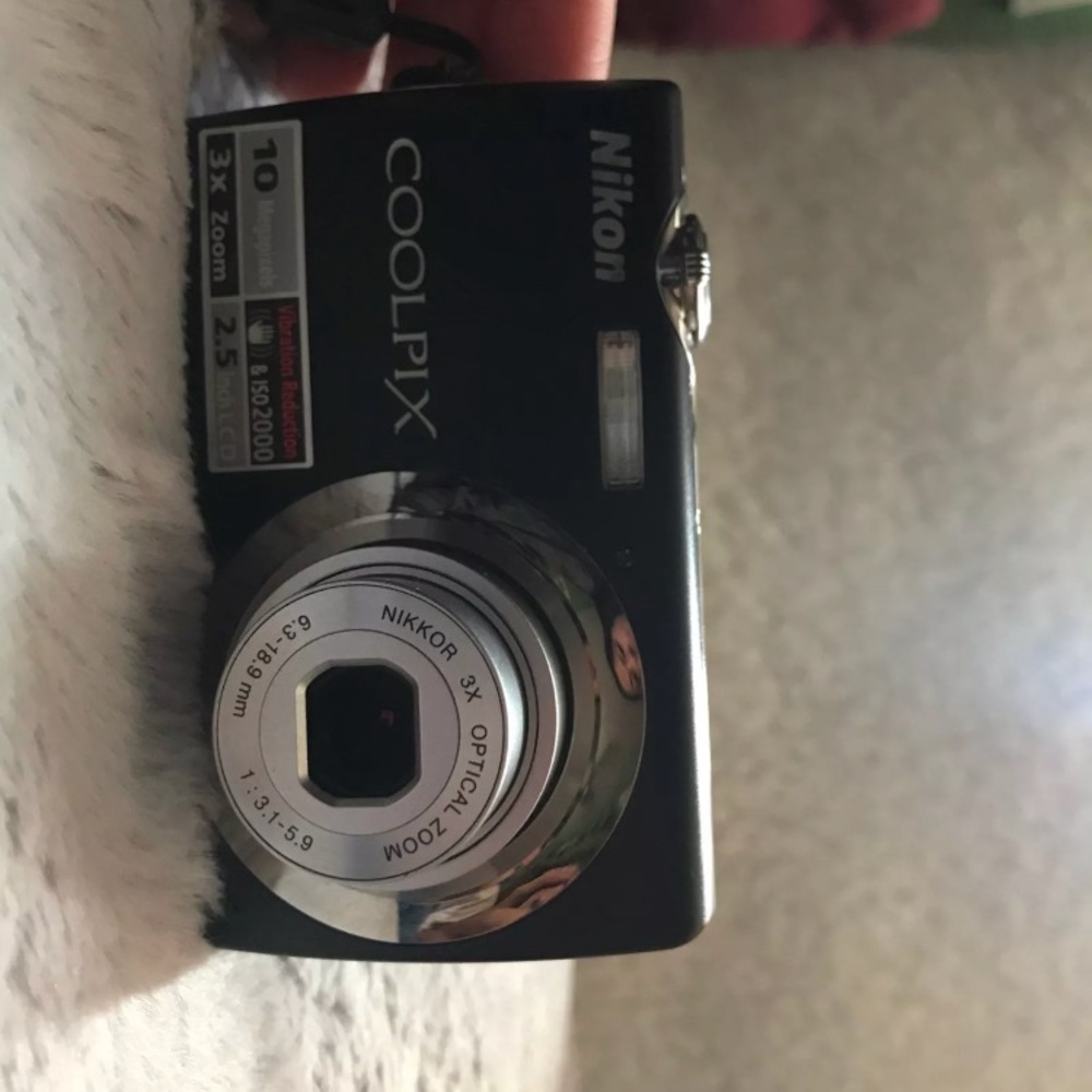 Cool pic Nikon s220 black camera full set