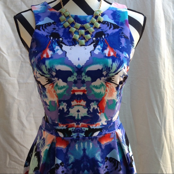 Colorful and flirty dress🌻 - Picture 2 of 5