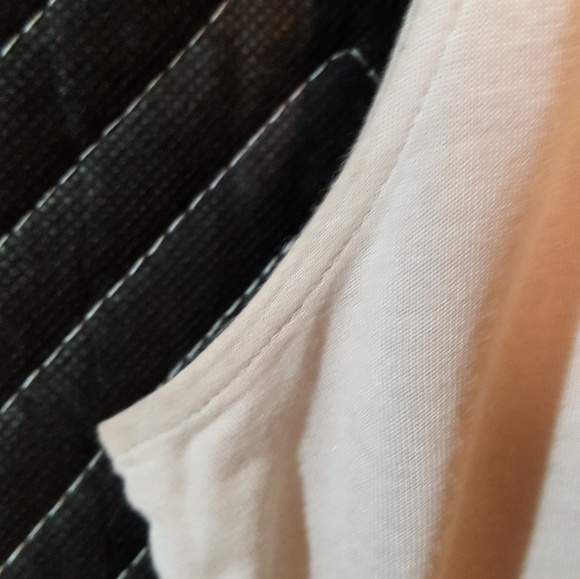 H & M Ruffled front tank - Picture 3 of 3