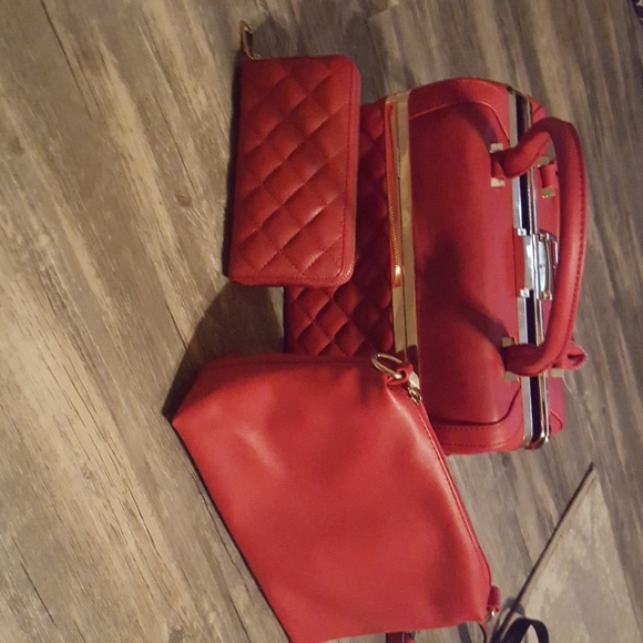 Never used unique purse.. one of a kind - Picture 3 of 3