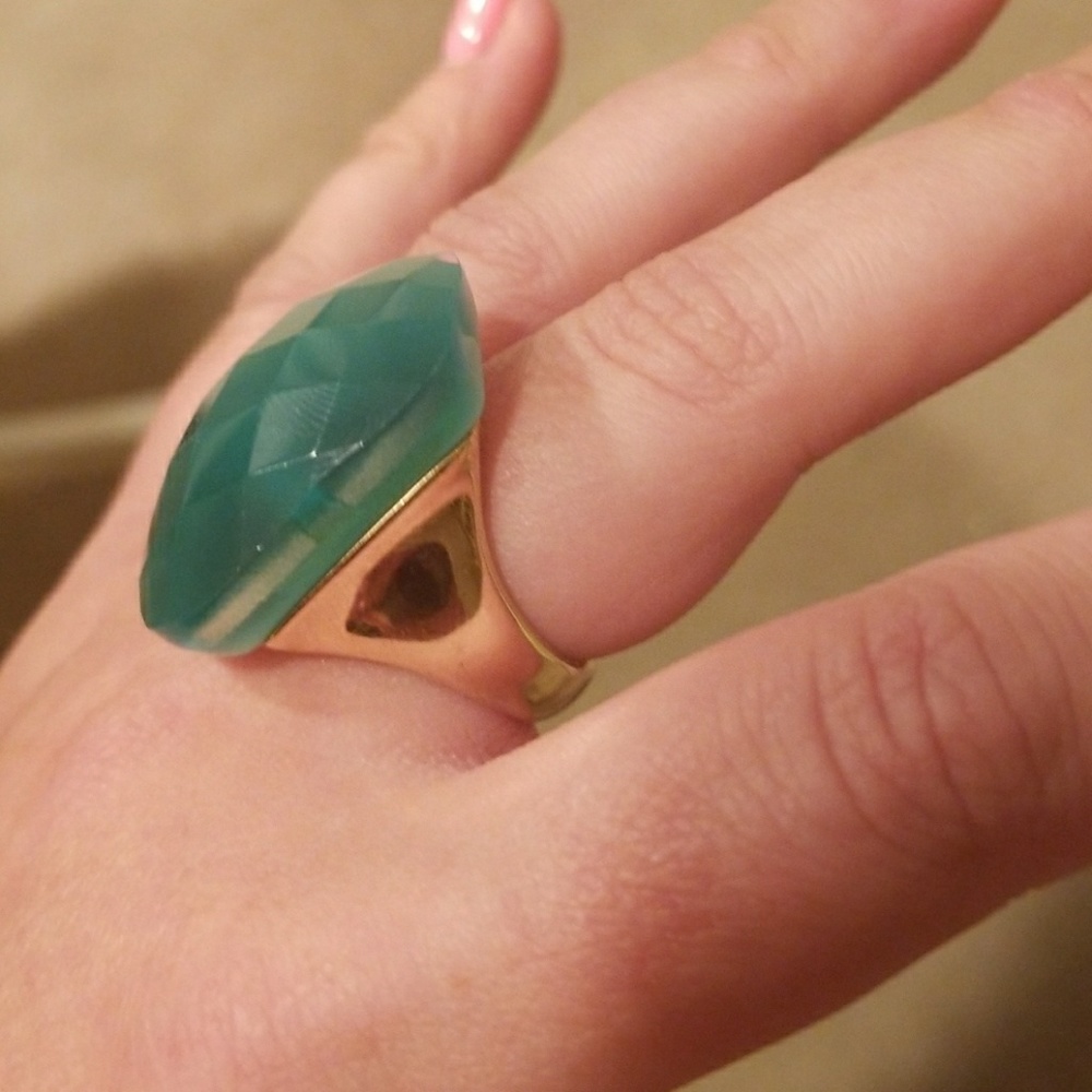 Green Multi-Faceted Statement Ring - image 4