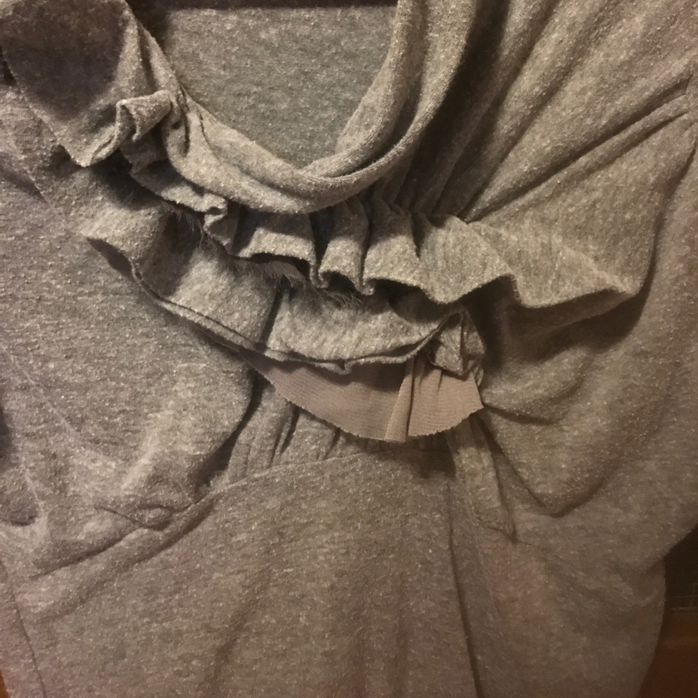 Anthropologie Ric Rac grey ruffle top xs - Picture 3 of 3