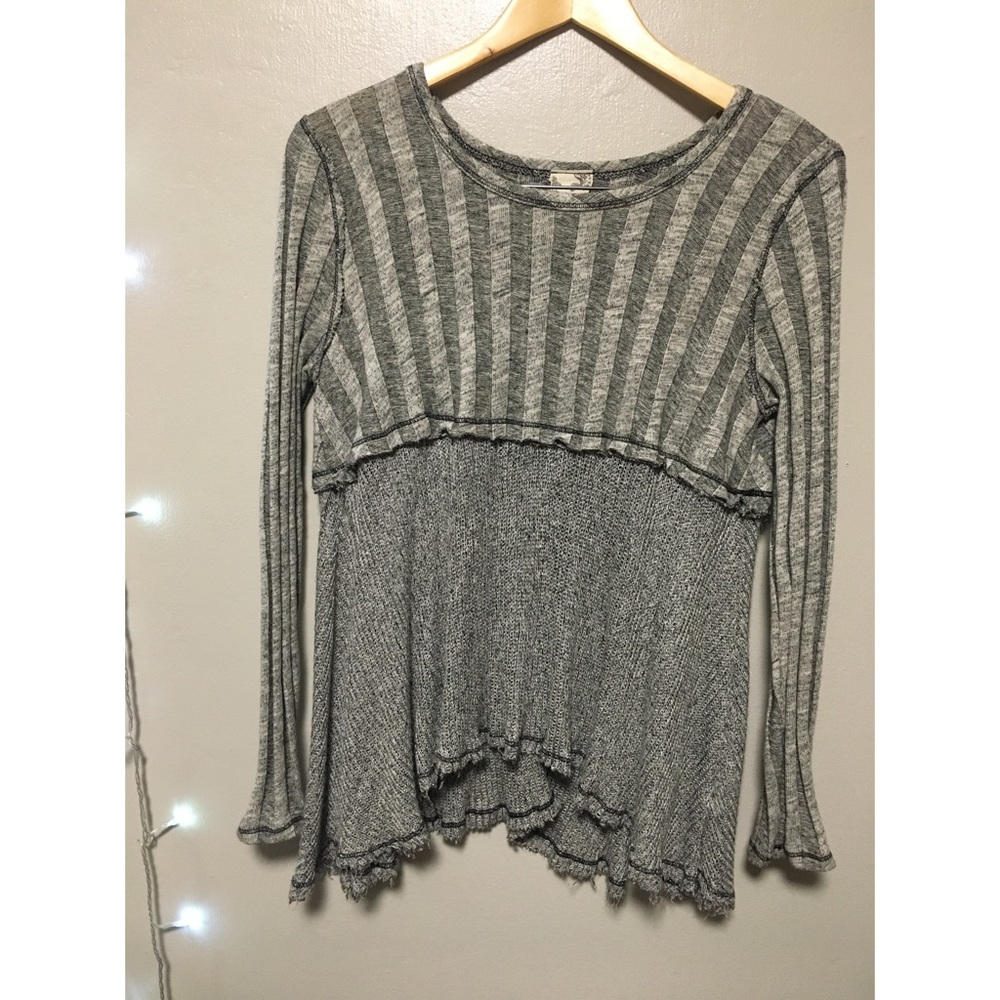 Buckle Long Sleeve High Low Top