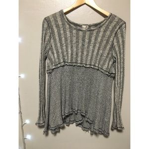 Buckle Long Sleeve High Low Top