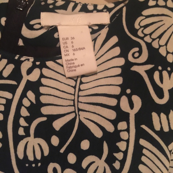 Dress - Picture 3 of 4