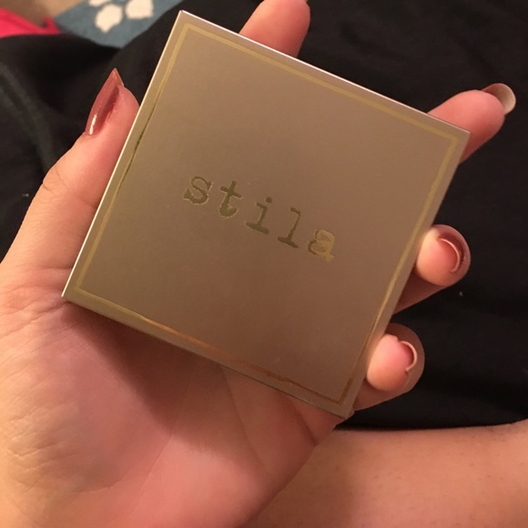 LIGHTLY USED STILA HIGHLIGHTER - Picture 2 of 3