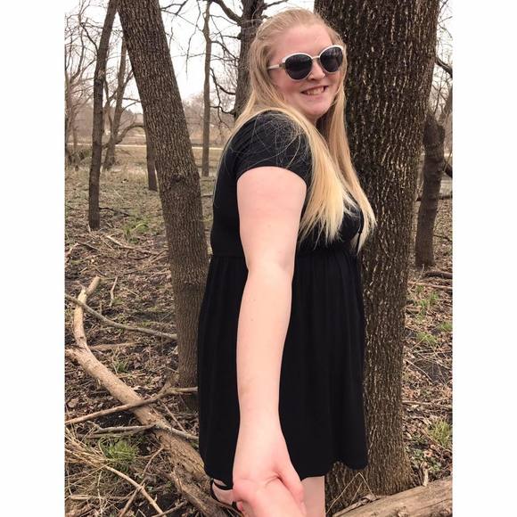 Meet your Posher, Alex - Picture 1 of 1