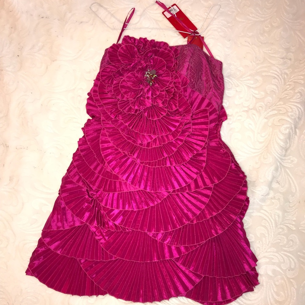 HOT PINK FLOWER 🌸 DESIGN DRESS!