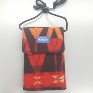Pendleton Tri-Fold Wallet W/Crossbody Strap