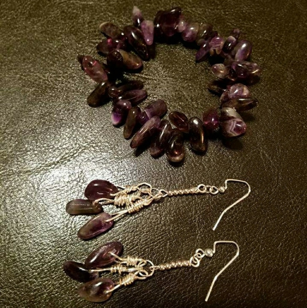 Natural Amethyst bracelet and earrings set.