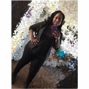 Meet your Posher, Latosha