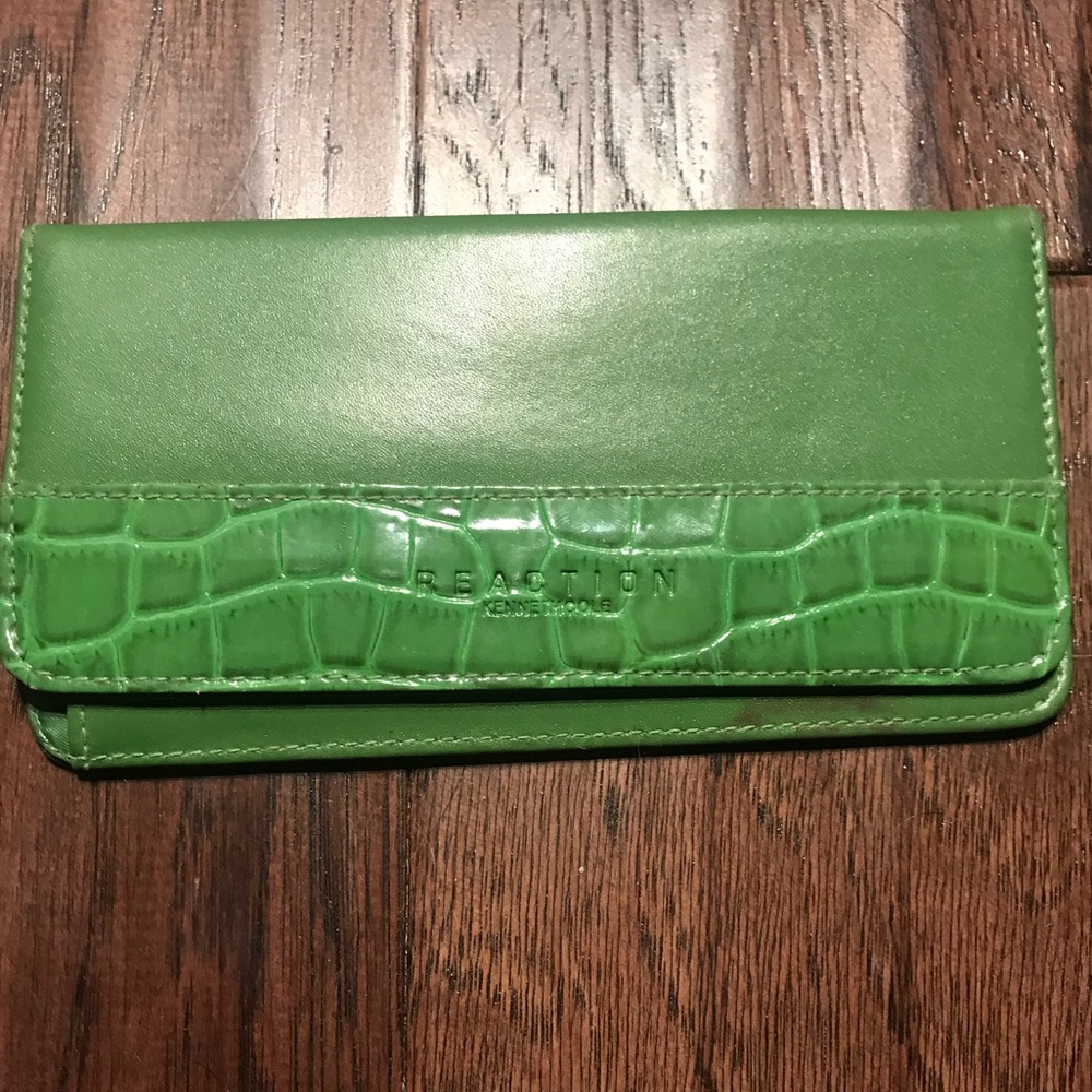 Kennith Cole check book