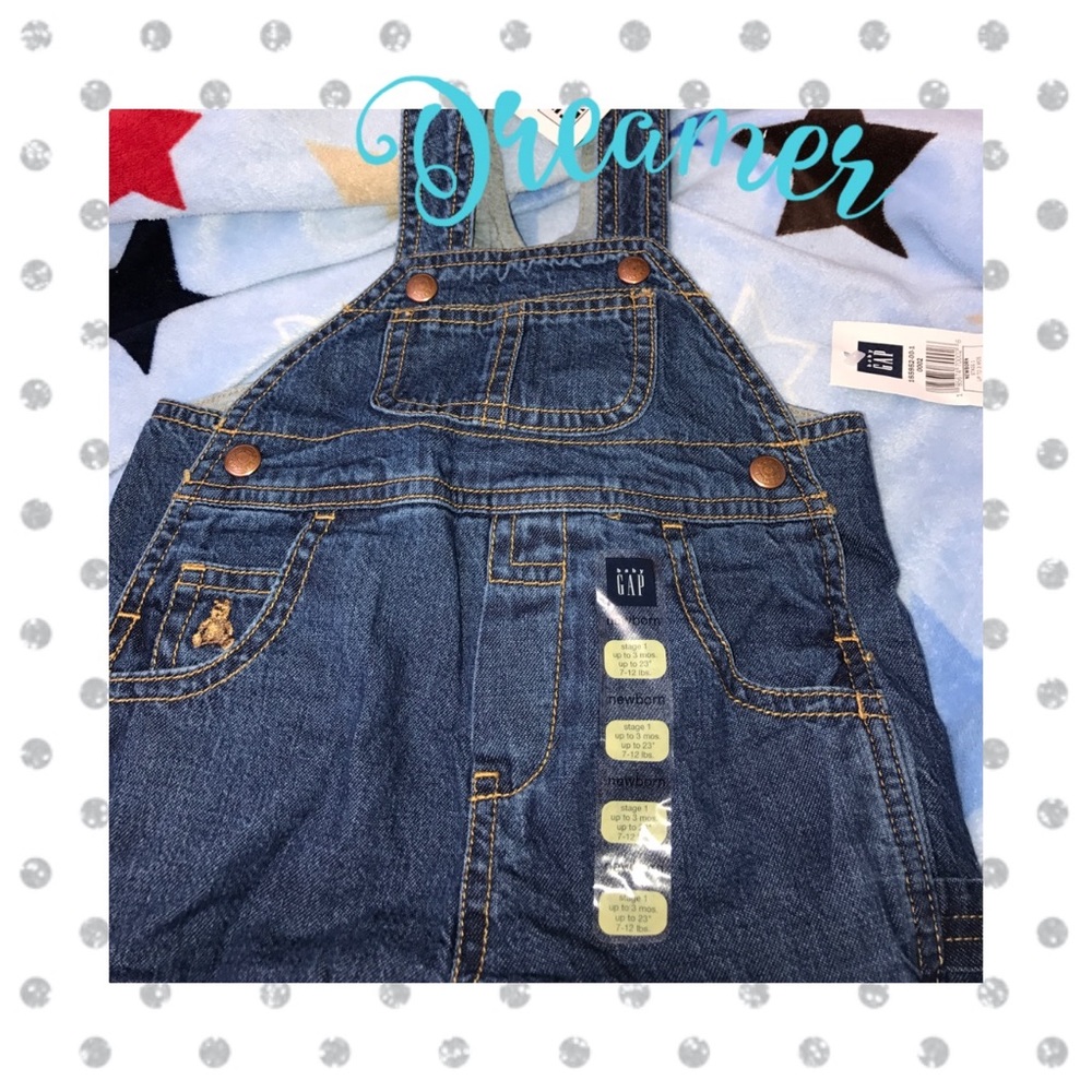 New Baby Gap !! Newborn -3mo classic overalls