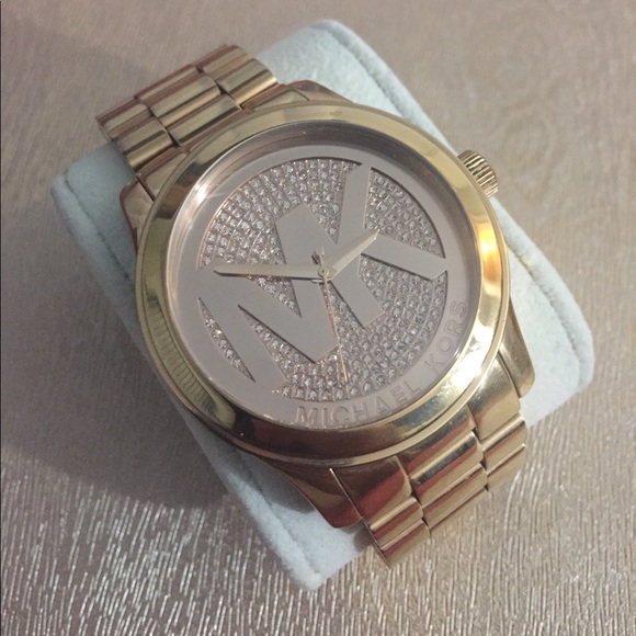 MIchael Kors watch. - Picture 1 of 3