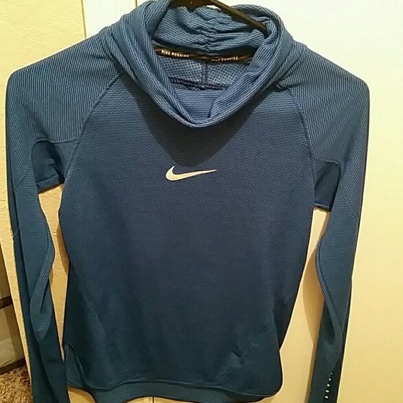 nike Tops - 🔼REDUCED from $50🔼Nike running dri fit shirt