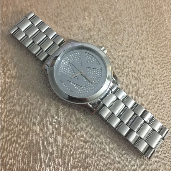 Michael Kors watch. - Picture 2 of 3