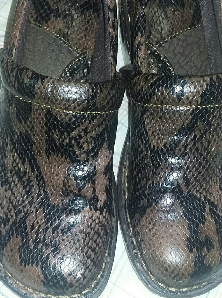 b o c faux snake skin clogs