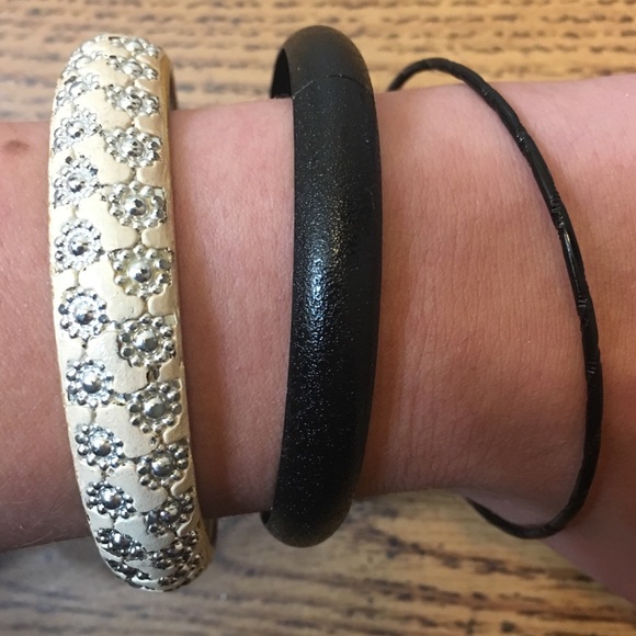 Bundle of 5 Miscellaneous Bangles - Picture 2 of 4