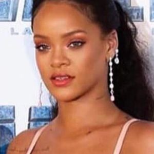 Meet your Posher, Dalila