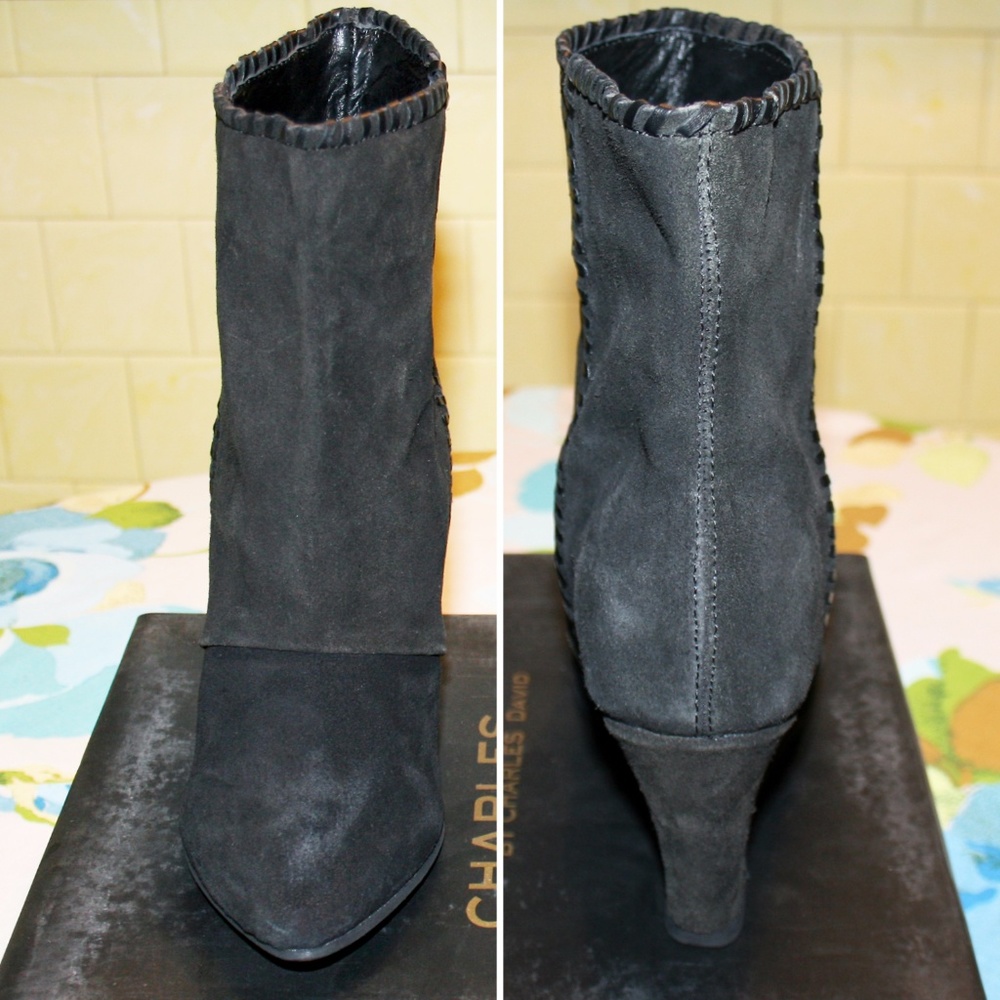 Black Whipstitched Suede Wedged Ankle Boot NIB - Picture 3 of 8